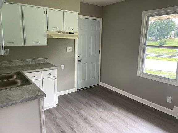 5th image of 725 S 5th St #2