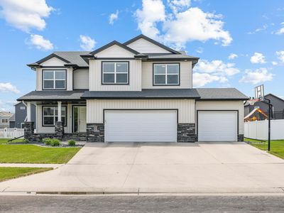5480 Tanner Ave S, Fargo, ND, 58104