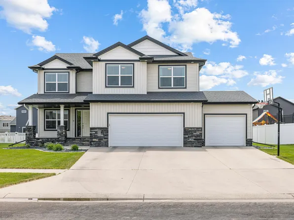 5480 Tanner Ave S, Fargo, ND 58104