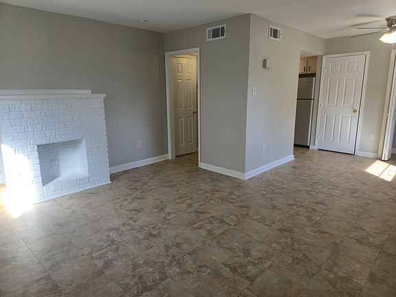 4th image of 3714 Stefano St #3714