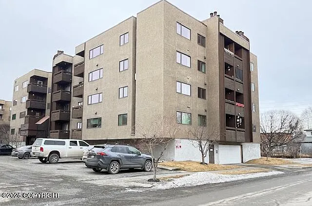 380 E 11th Ave #B-421 — Photo 2