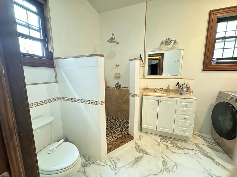 15 49th St #1 — Photo 11