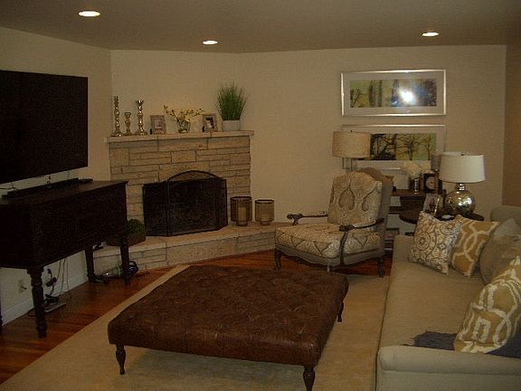 4th image of 1125 Cameo Dr