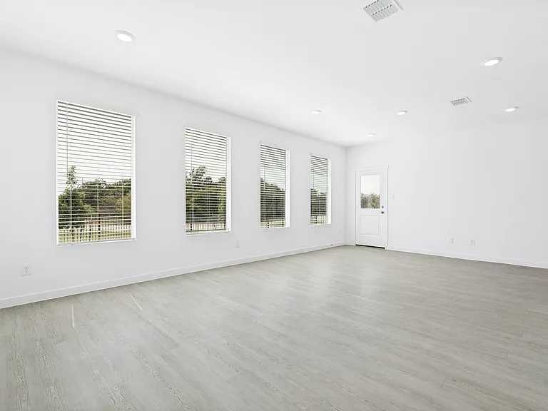 3029 Eriskay Dr — Photo 17