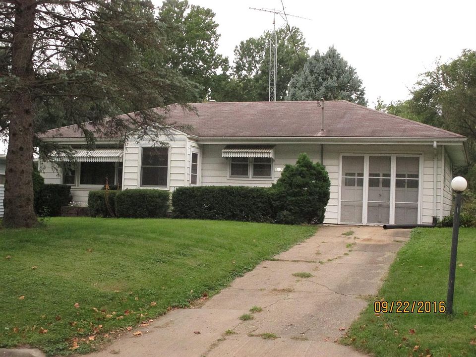 1st image of 717 N 11th St