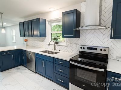 1936 Russell Ave, Charlotte, NC, 28216