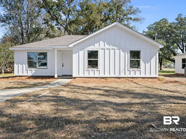 206 N Day Ave, Bay Minette, AL 36507