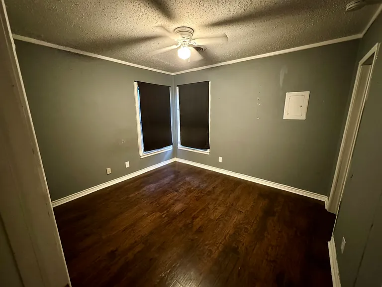 1505 Lynn St — Photo 7