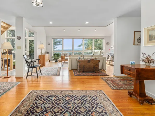 398 Hawk Pine Road, Norwich, VT 05055