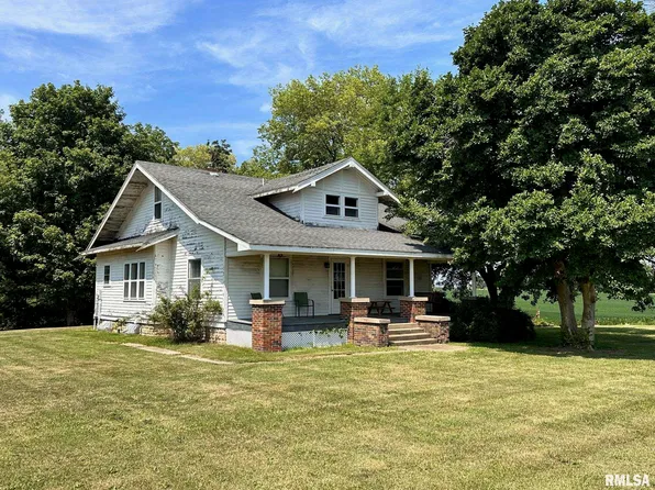 2528 Twyford Rd, Jacksonville, IL 62650