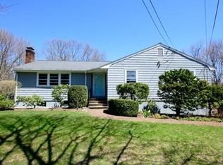12 Whittier Rd, Lexington, MA 02420