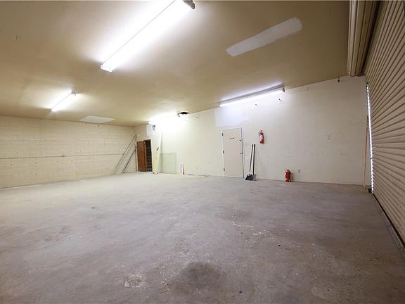 4th image of 3629 Mattox St