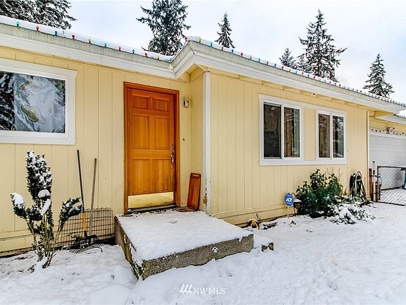 2nd image of 2014 216th Street Ct E
