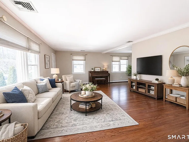 732 Tunxis Hill Rd — Photo 5