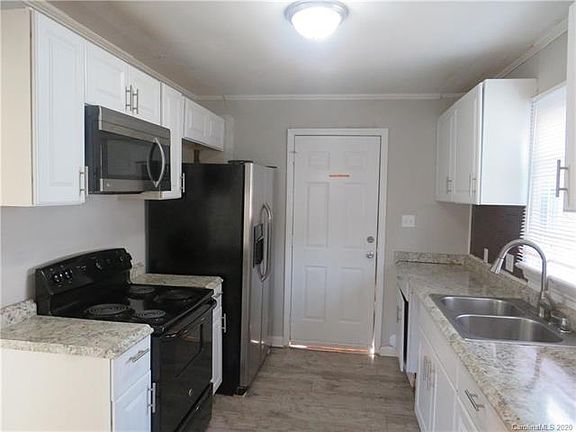 5th image of 1621 W McFarland Ave #31