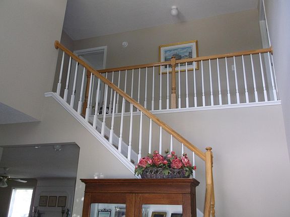 2 Story Bright Foyer