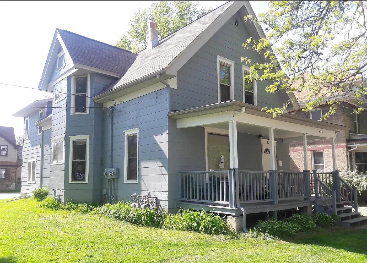 3 bed, 1100 sqft, $695 — Photo 1