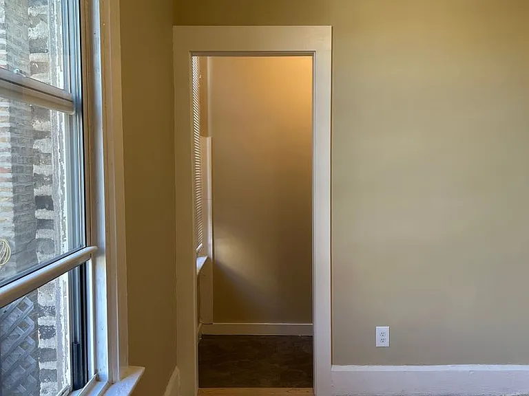 862 N Hermitage Ave #1R — Photo 13