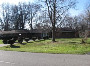 6903 N Ridgewood Ln, Lambertville, MI 48144