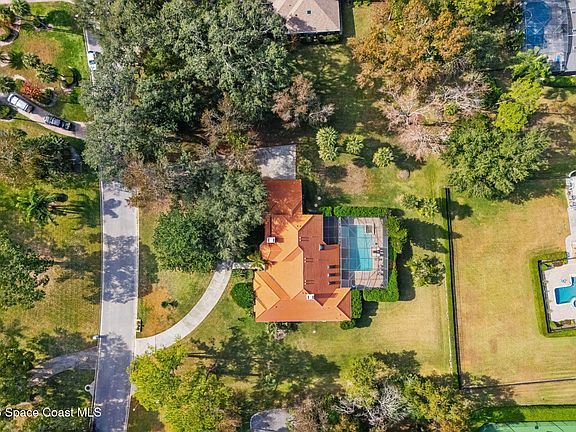 3rd image of 2212 Smoketree Ct