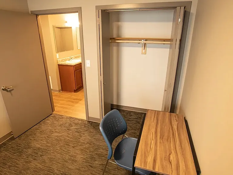 8 Lincoln St #102 — Photo 4
