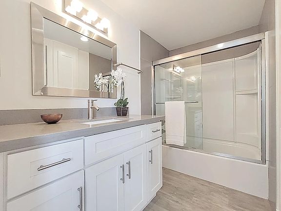 3rd image of 615 Esplanade Unit 801