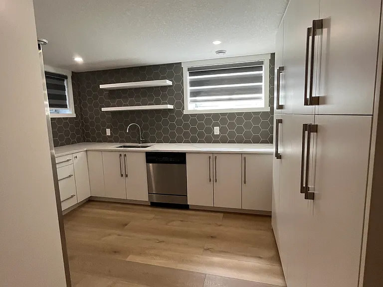 44 Deer Lane Close SE — Photo 3