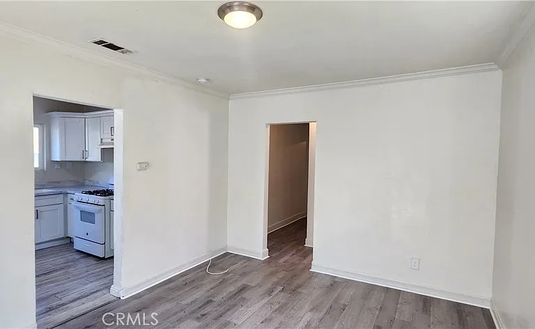 1726 W 55th St — Photo 5