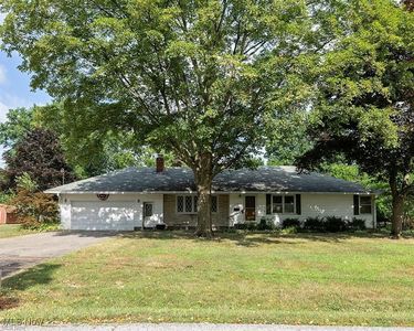 132 Walnut Dr, Amherst, OH, 44001