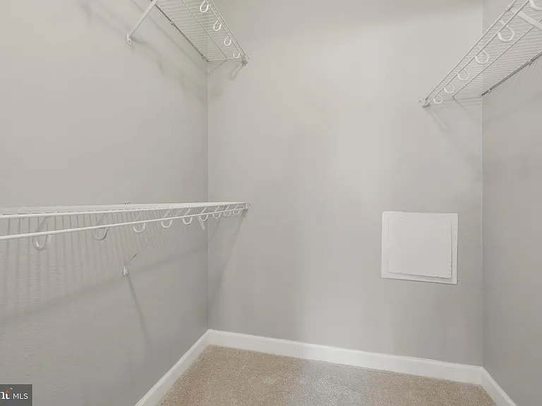 501 Hungerford Dr #144 — Photo 27