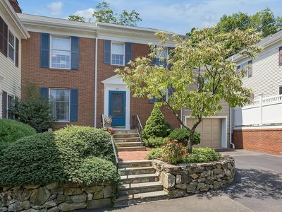 38 Heritage Hill Road #38, New Canaan, CT, 06840