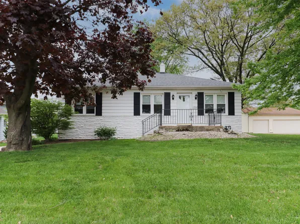 704 S Cottage Ave, Normal, IL 61761