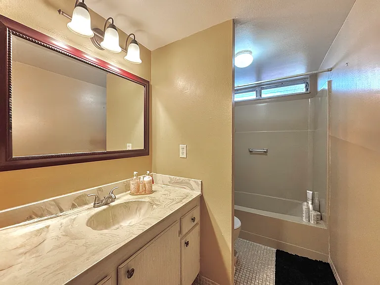 2515 NE 2nd Ct #315 — Photo 7