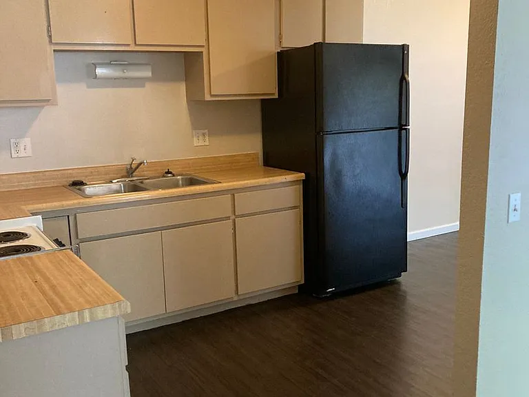 1108 Randolph St — Photo 14