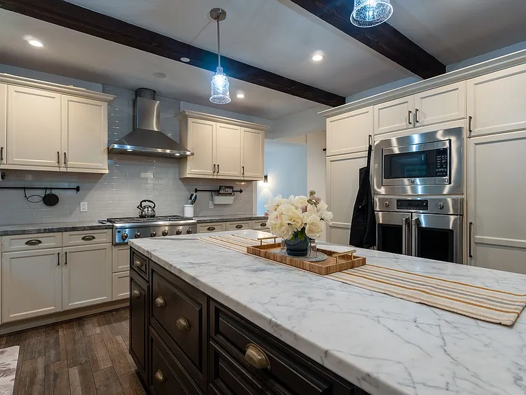 610 Forest Ave — Photo 14