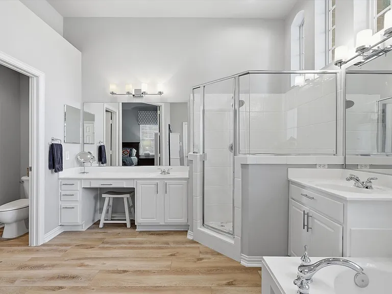 5668 Bay Meadows Dr — Photo 23