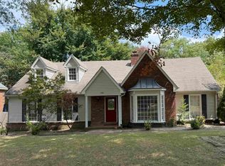 3048 Sandy Creek Dr, Germantown, TN 38138