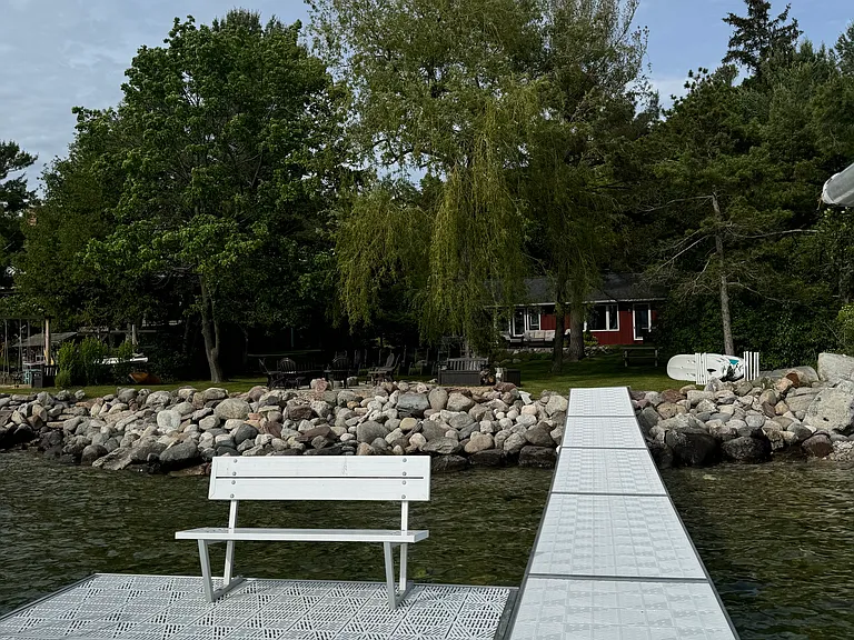 3756 Springwater Beach Rd — Photo 4