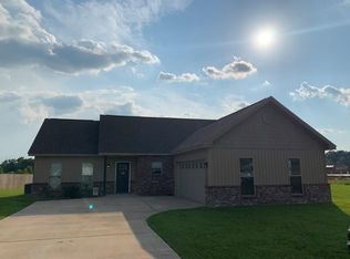 11 Bear Path, Picayune, MS 39466