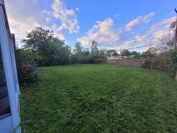 5th image of 5588 Tamarack Blvd