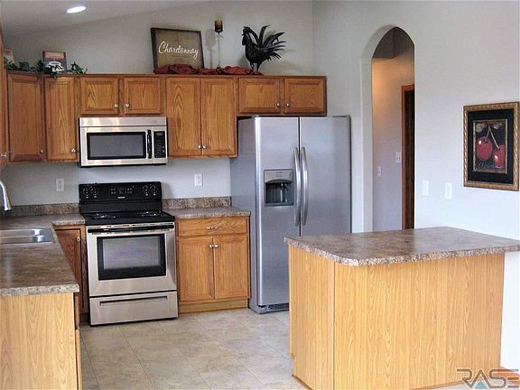 3rd image of 5580 S Wexford Ct