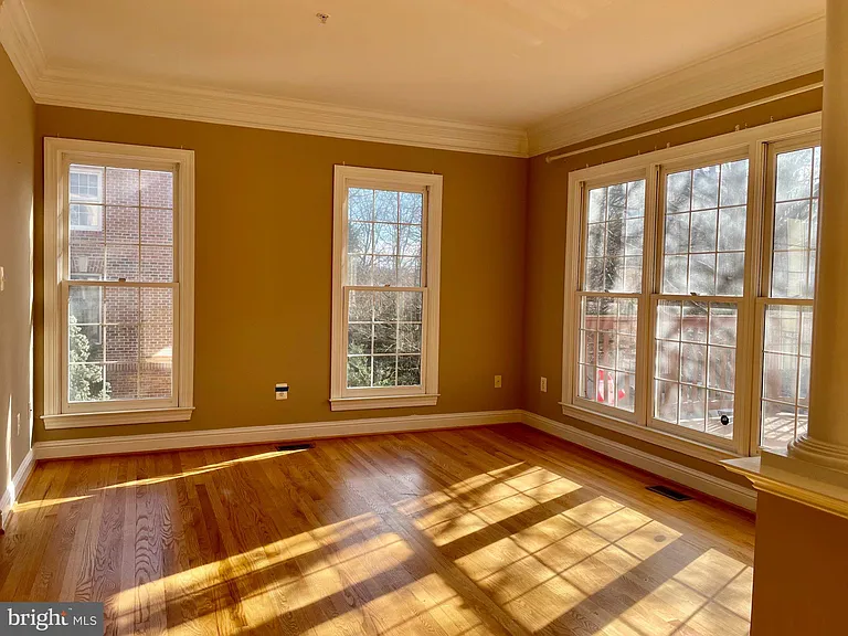 1030 Grand Oak Way — Photo 11