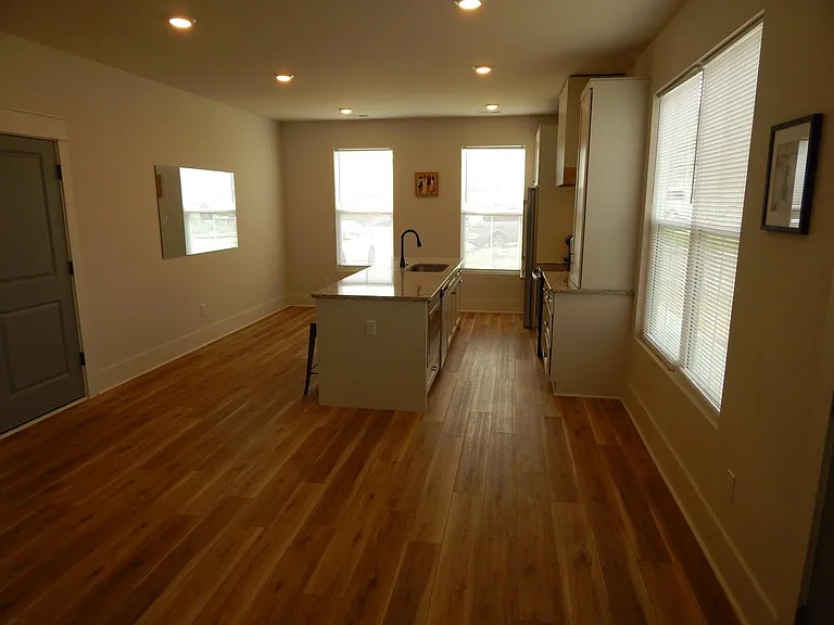 233 Marshland Ln — Photo 8
