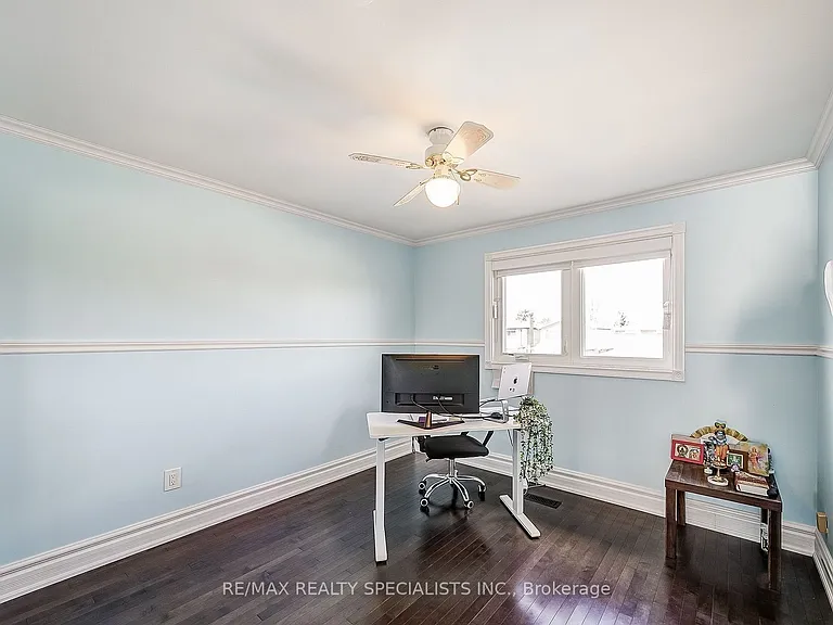 3148 Harris Cres #UPPER — Photo 20