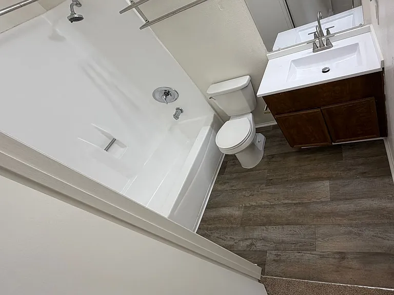 4423 Menlo Ave — Photo 5