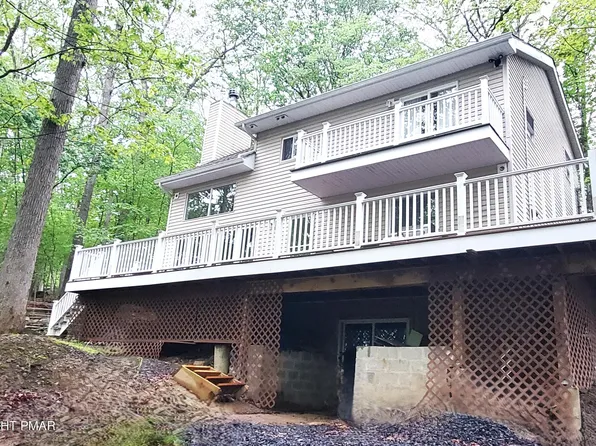 5873 Decker Rd, Bushkill, PA 18324