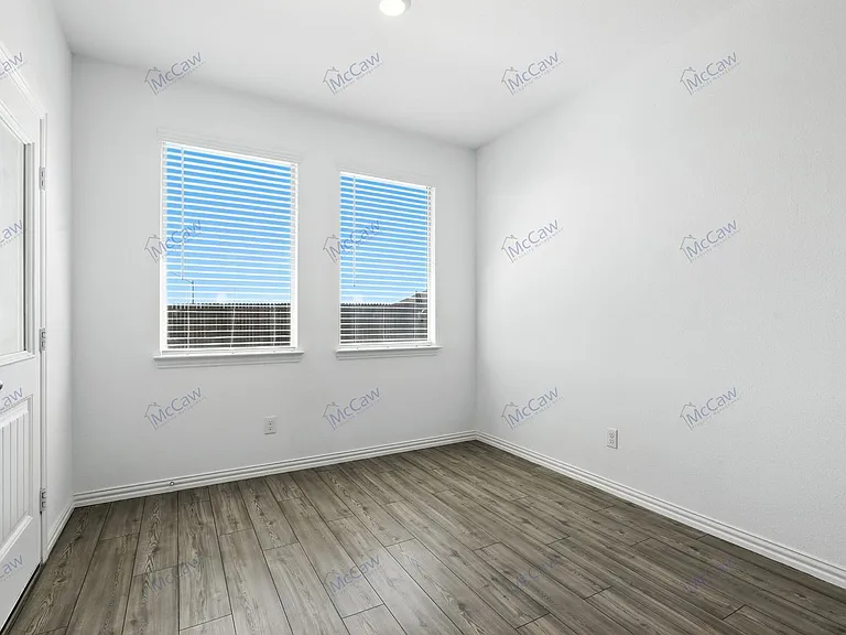 6924 Waterloo Ln — Photo 11