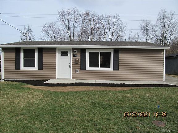 2nd image of 704 S Riverview Ave