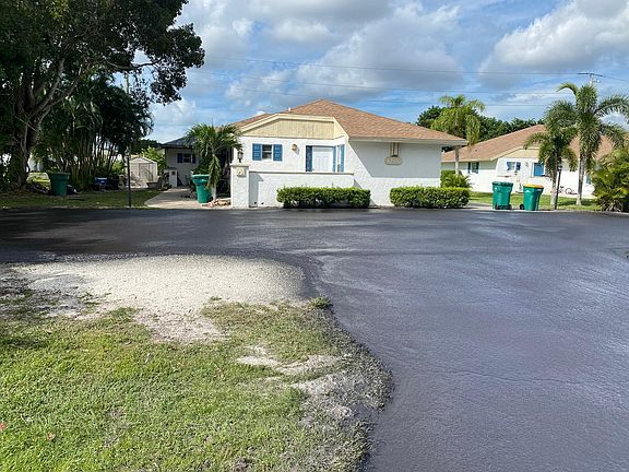 2nd image of 4190 Gulfstream Dr APT A