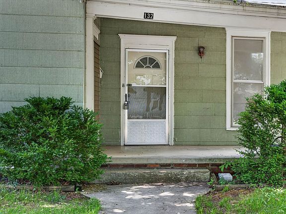 4th image of 132 S McPherson St
